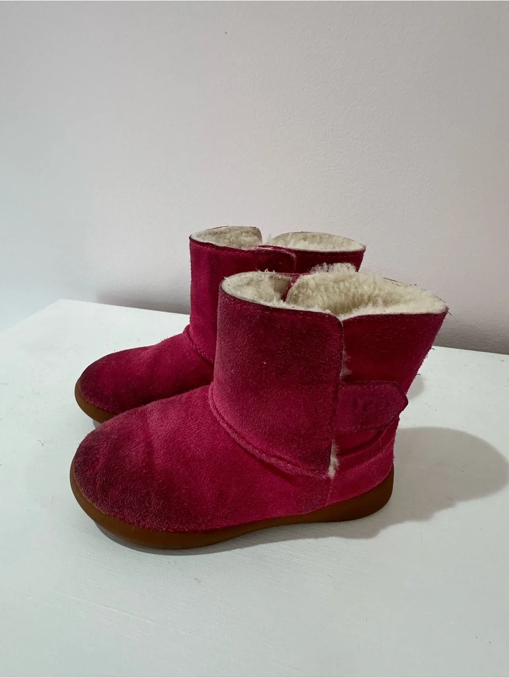 Baby girl Ugg Keelan Boot size 7 pink PLAY CONDITION